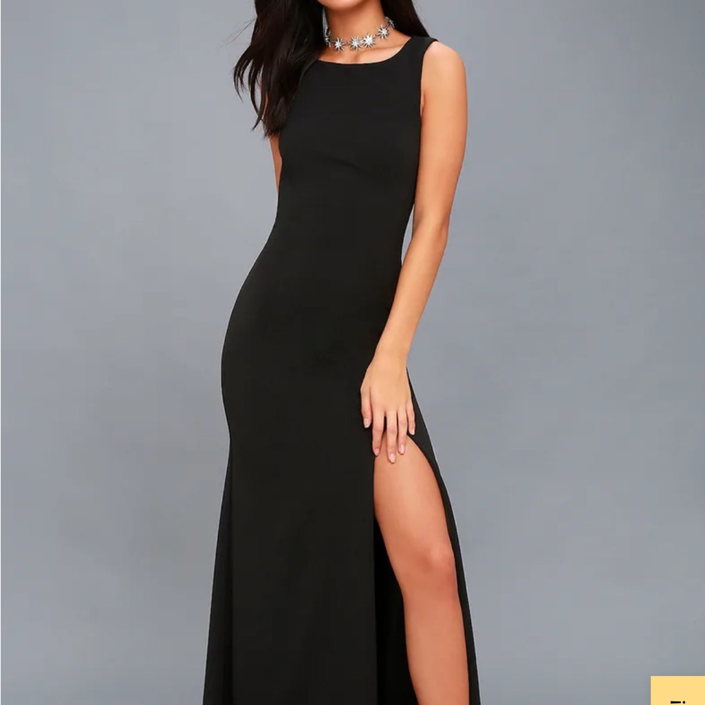 Woman’s Lulus Dress